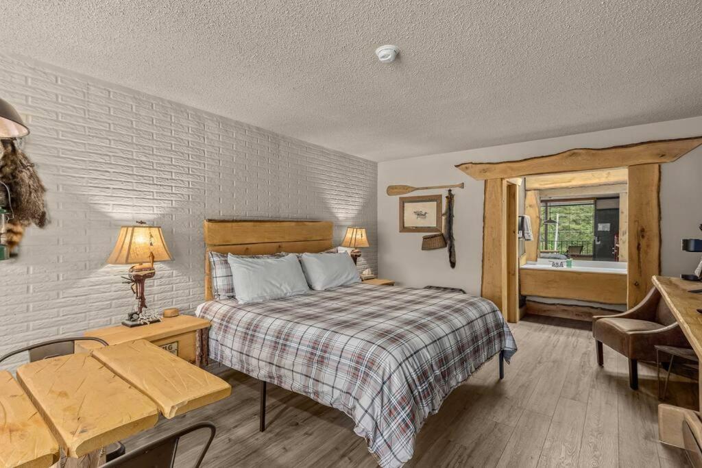 Stonegate Lodge King Bed, Wifi, 50In Tv, Fire Pit, Salt Water Pool Room # 310 Eureka Springs Esterno foto